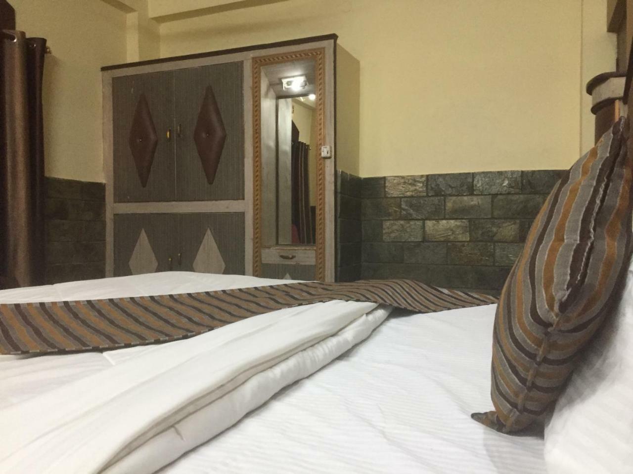 Hotel Kings Inn Haridwār Eksteriør billede